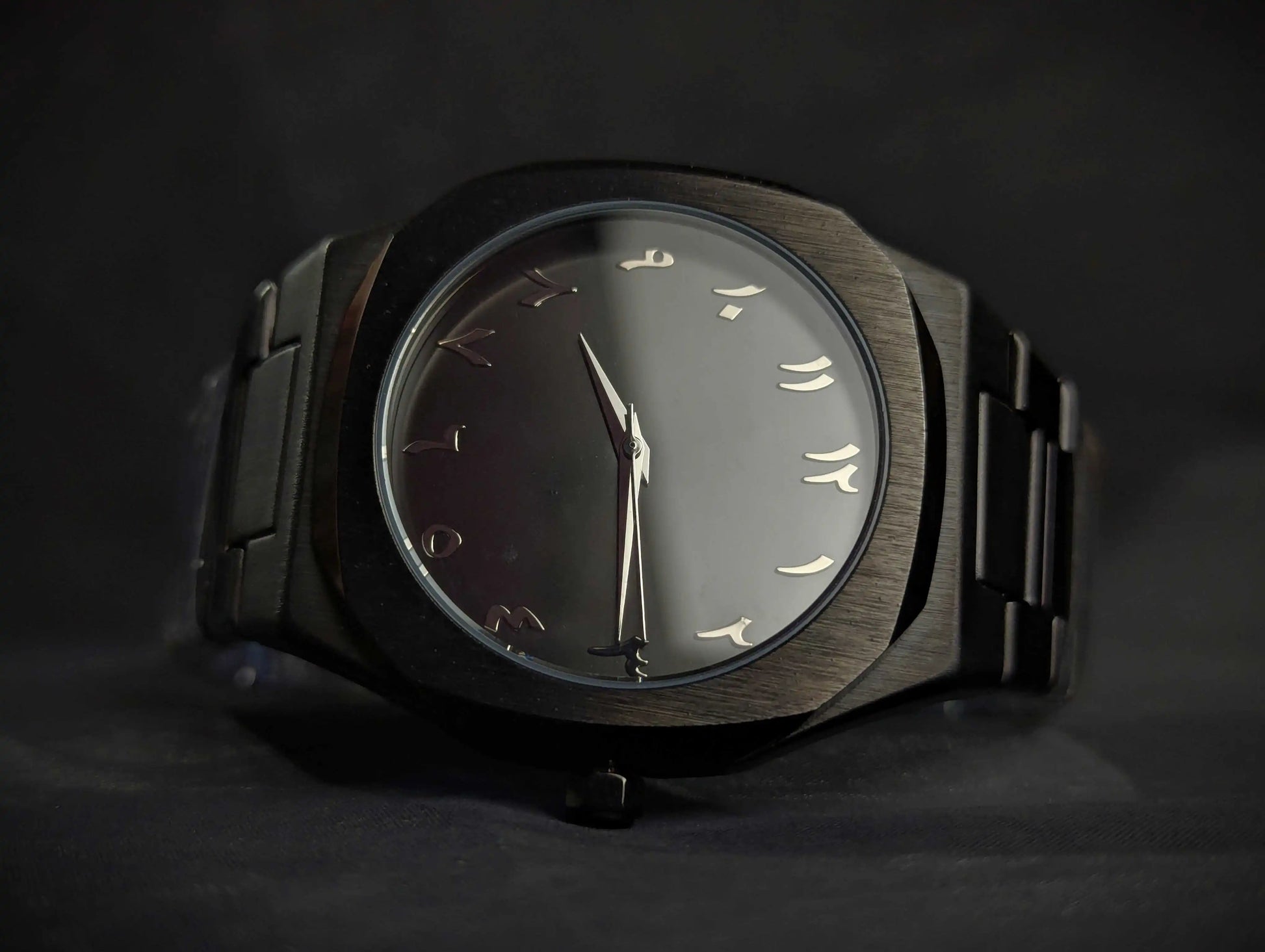 BEST WATCH IN PAKISTAN, BLACK ARABIC AURA WATCH, ARABIC AURA WATCH, AURA WATCH, METAL AURA WATCH, AURA WATCH BLACK, BLACK AURA WATCH